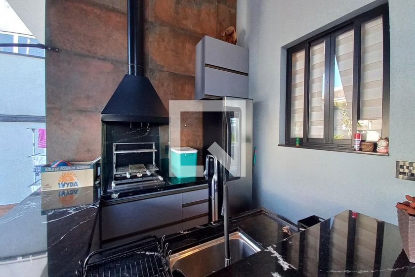 Casa à Venda - Swiss Park, 3 Quartos,  271 m2 em , Campinas - sp | SoloBR