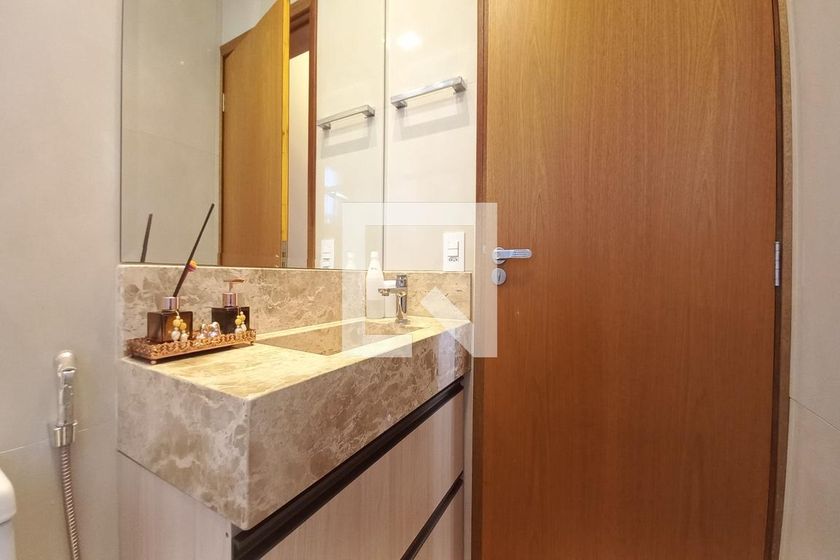 Casa à Venda - Swiss Park, 3 Quartos,  271 m2 em , Campinas - sp | SoloBR