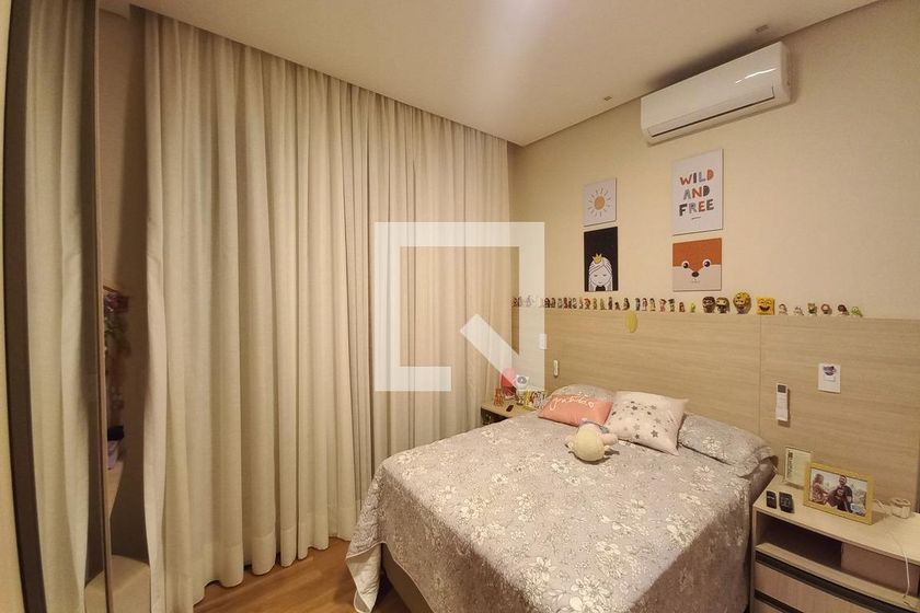 Casa à Venda - Swiss Park, 3 Quartos,  271 m2 em , Campinas - sp | SoloBR