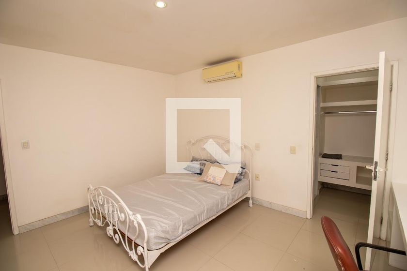 Casa, 5 quartos, 320 m² - Foto 47