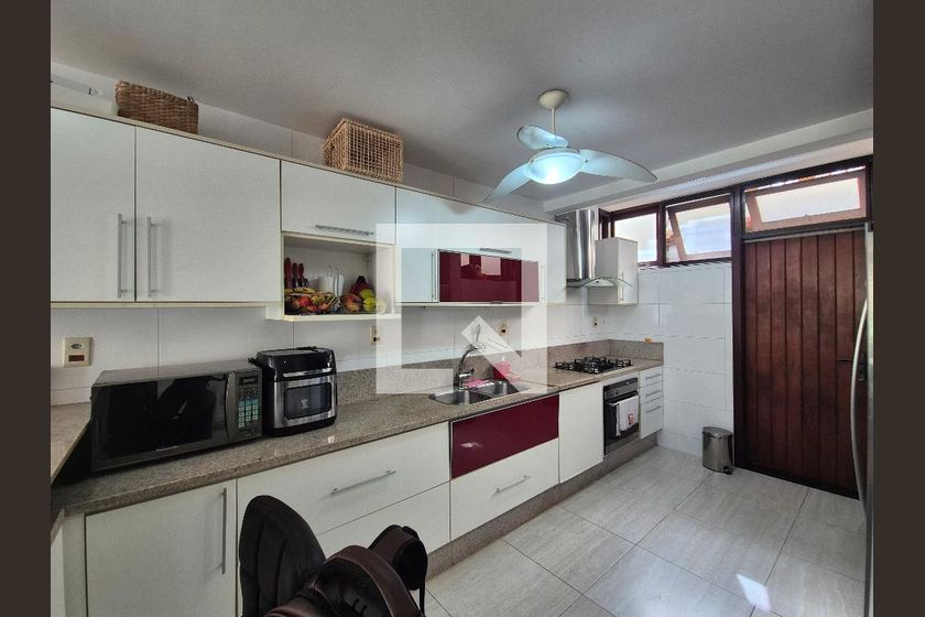 Casa, 3 quartos, 200 m² - Foto 87