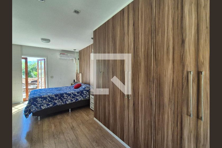 Casa, 3 quartos, 200 m² - Foto 49