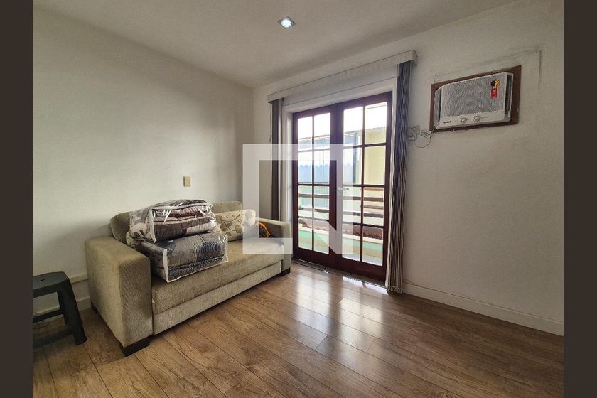 Casa, 3 quartos, 200 m² - Foto 13