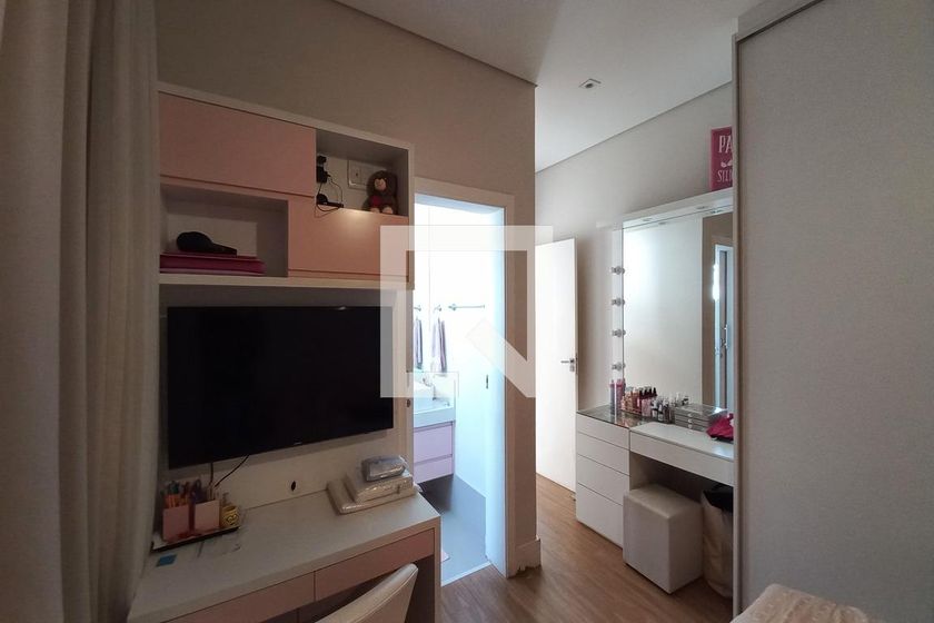 Casa à Venda - Swiss Park, 4 Quartos,  260 m2 em , Campinas - sp | SoloBR