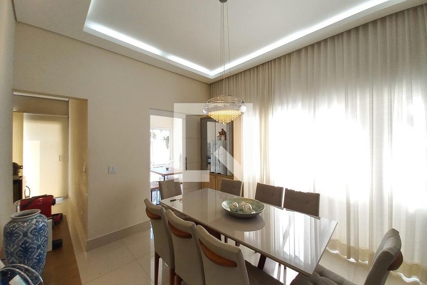 Casa à Venda - Swiss Park, 4 Quartos,  260 m2 em , Campinas - sp | SoloBR