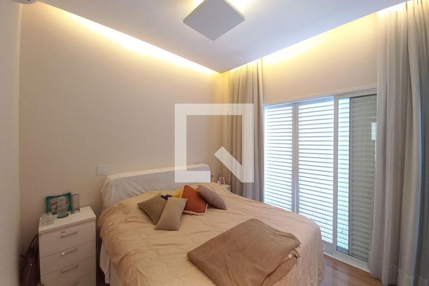 Casa à Venda - Swiss Park, 4 Quartos,  260 m2 em , Campinas - sp | SoloBR
