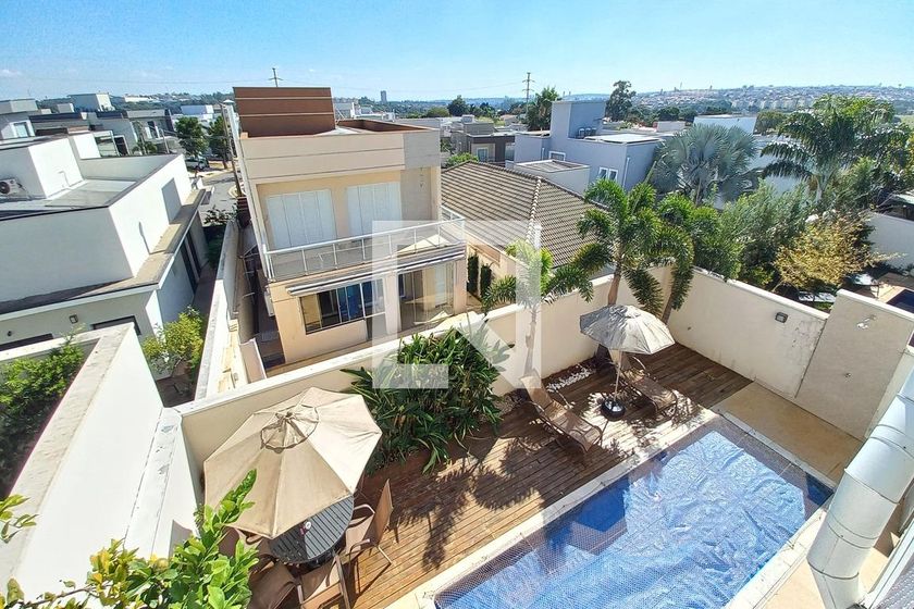 Casa à Venda - Swiss Park, 4 Quartos,  260 m2 em , Campinas - sp | SoloBR