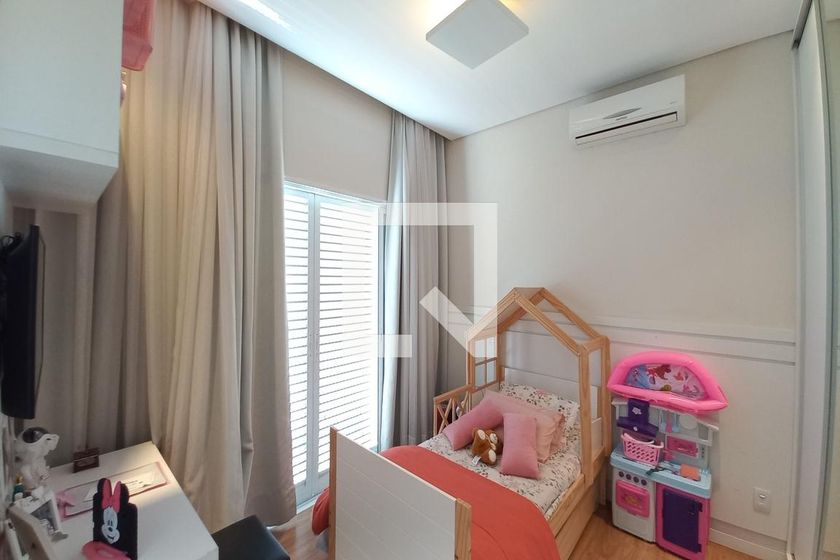 Casa à Venda - Swiss Park, 4 Quartos,  260 m2 em , Campinas - sp | SoloBR