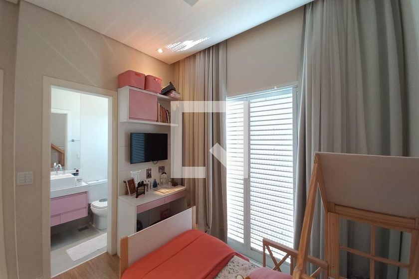 Casa à Venda - Swiss Park, 4 Quartos,  260 m2 em , Campinas - sp | SoloBR