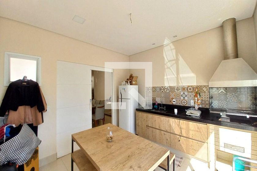 Casa à Venda - Swiss Park, 4 Quartos,  260 m2 em , Campinas - sp | SoloBR