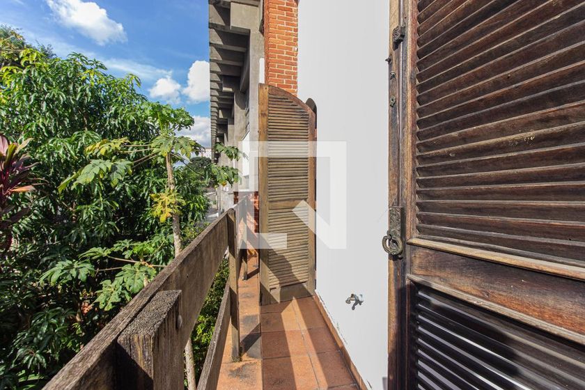 Casa, 3 quartos, 245 m² - Foto 75