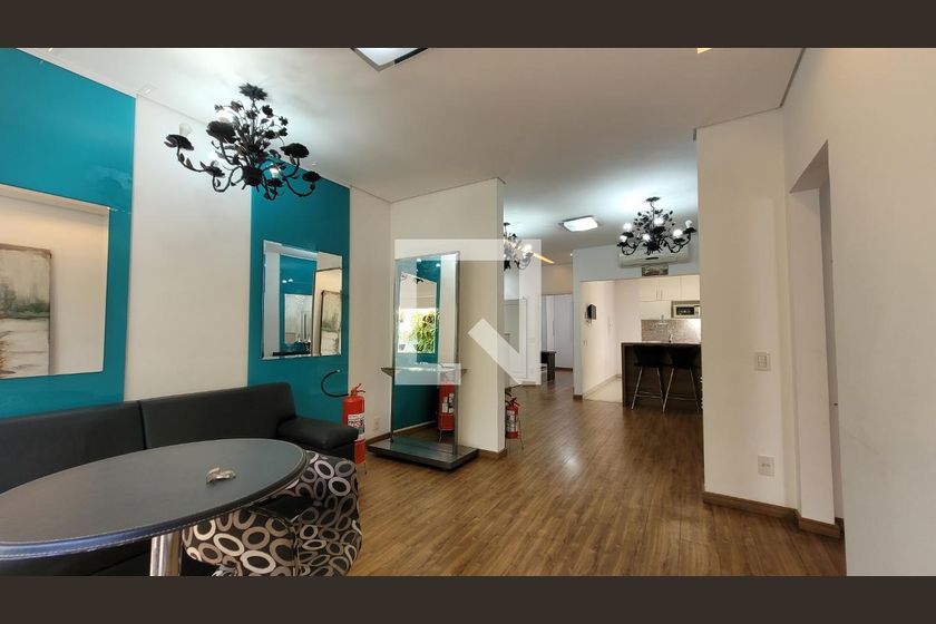 Casa à Venda - Cambuí, 2 Quartos,  250 m2 em , Campinas - sp | SoloBR
