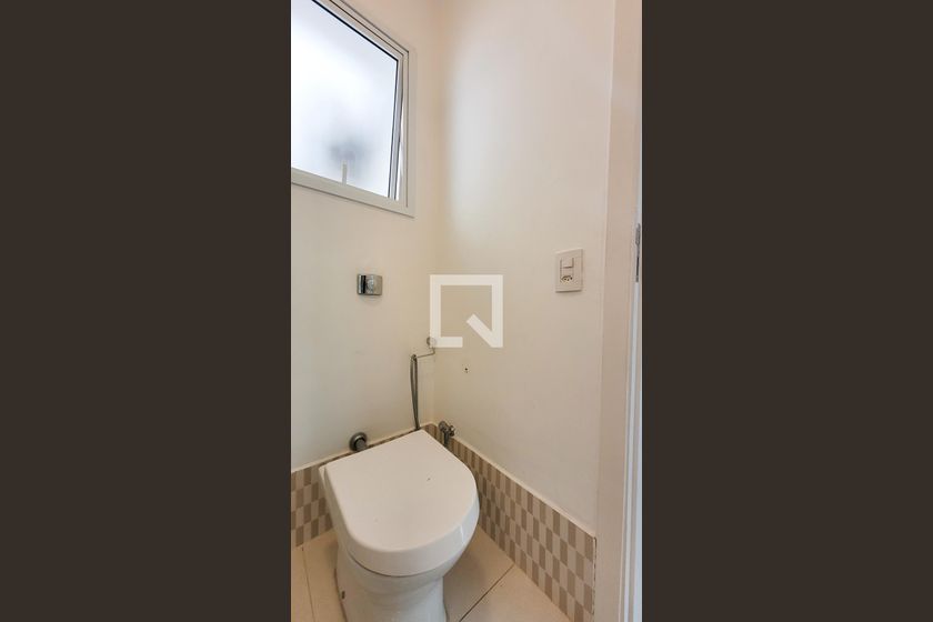 Casa à Venda - Cambuí, 2 Quartos,  250 m2 em , Campinas - sp | SoloBR