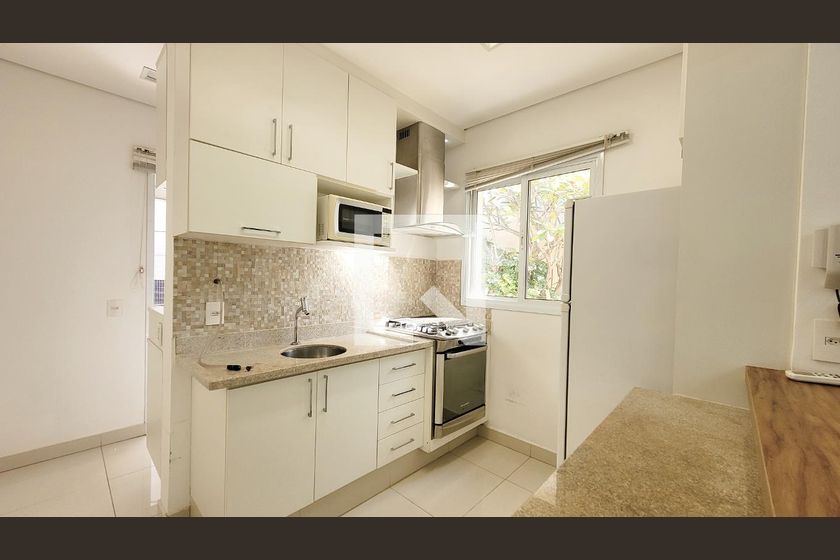 Casa à Venda - Cambuí, 2 Quartos,  250 m2 em , Campinas - sp | SoloBR