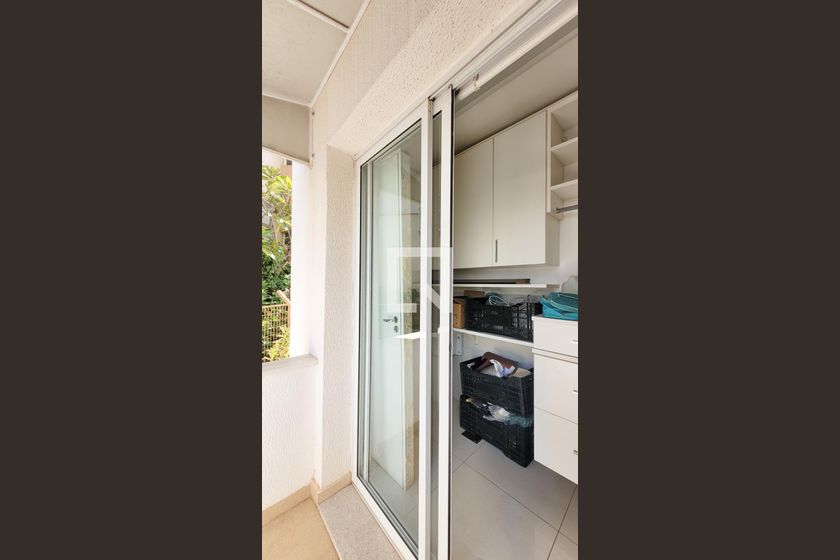 Casa à Venda - Cambuí, 2 Quartos,  250 m2 em , Campinas - sp | SoloBR