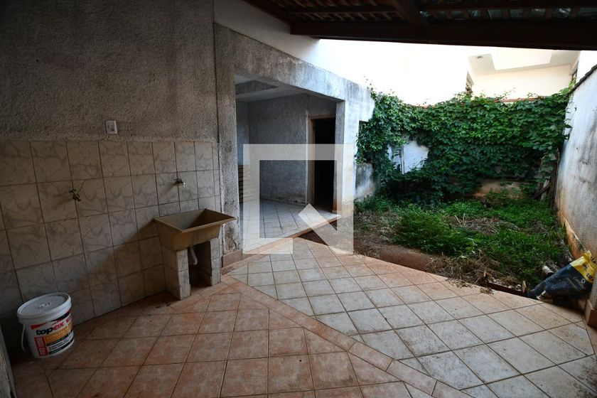 Casa à Venda - Bosque, 3 Quartos,  187 m2 em , Campinas - sp | SoloBR