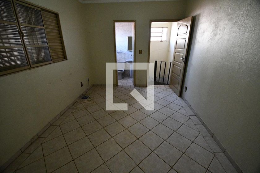 Casa à Venda - Bosque, 3 Quartos,  187 m2 em , Campinas - sp | SoloBR