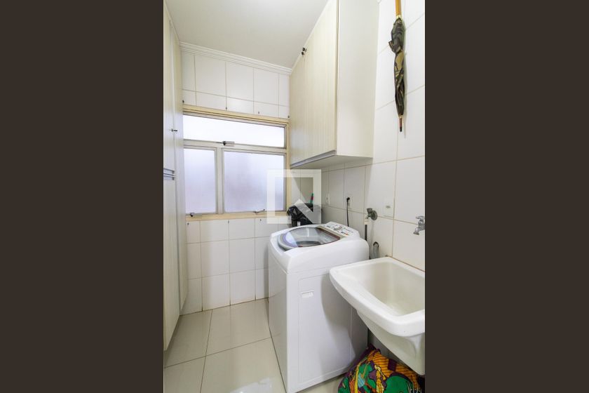 Apartamento à Venda - Jardim Flamboyant, 2 Quartos,  153 m2 em , Campinas - sp | SoloBR