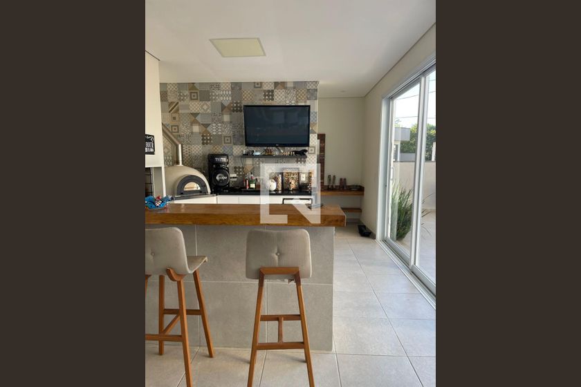 Casa à Venda - Swiss Park, 4 Quartos,  324 m2 em , Campinas - sp | SoloBR