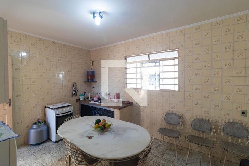 Casa à Venda - Jardim do Lago, 2 Quartos,  243 m2 em , Campinas - sp | SoloBR