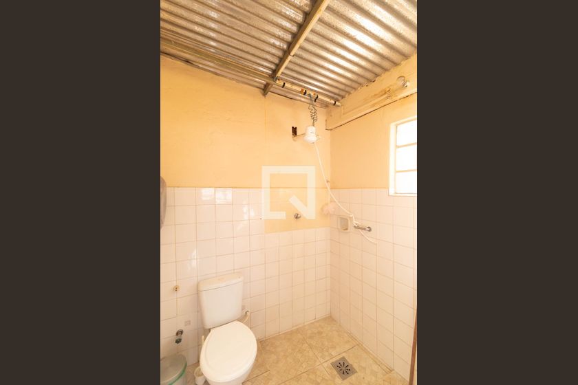 Casa à Venda - Jardim do Lago, 2 Quartos,  243 m2 em , Campinas - sp | SoloBR