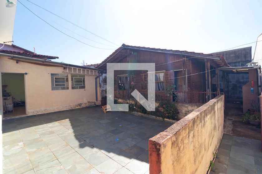 Casa à Venda - Jardim do Lago, 2 Quartos,  243 m2 em , Campinas - sp | SoloBR
