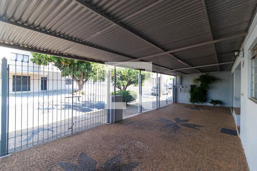 Casa à Venda - Jardim do Lago, 2 Quartos,  243 m2 em , Campinas - sp | SoloBR