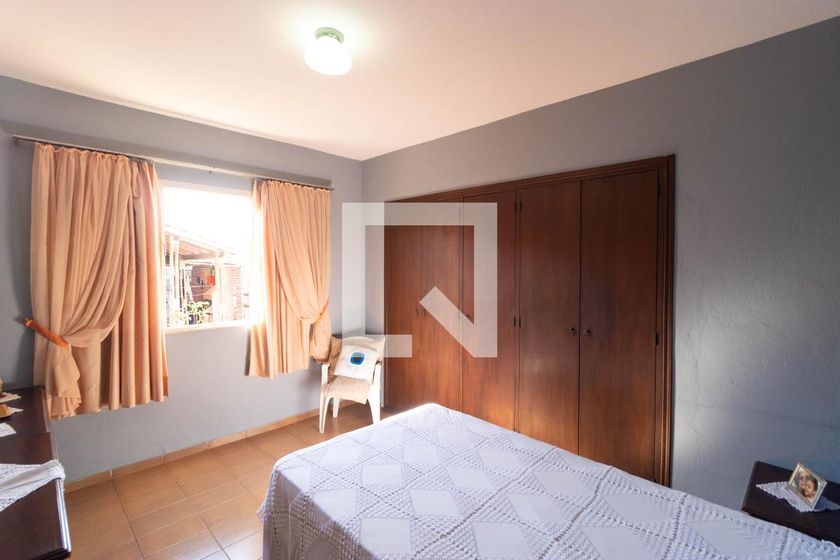 Casa à Venda - Jardim do Lago, 2 Quartos,  243 m2 em , Campinas - sp | SoloBR