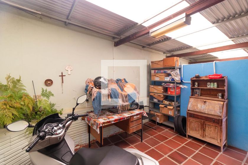 Casa à Venda - Jardim do Lago, 2 Quartos,  243 m2 em , Campinas - sp | SoloBR