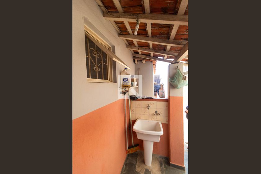 Casa à Venda - Jardim do Lago, 2 Quartos,  243 m2 em , Campinas - sp | SoloBR