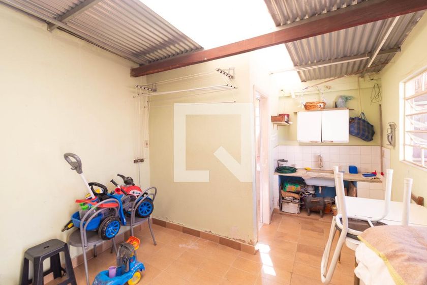 Casa à Venda - Jardim do Lago, 2 Quartos,  243 m2 em , Campinas - sp | SoloBR