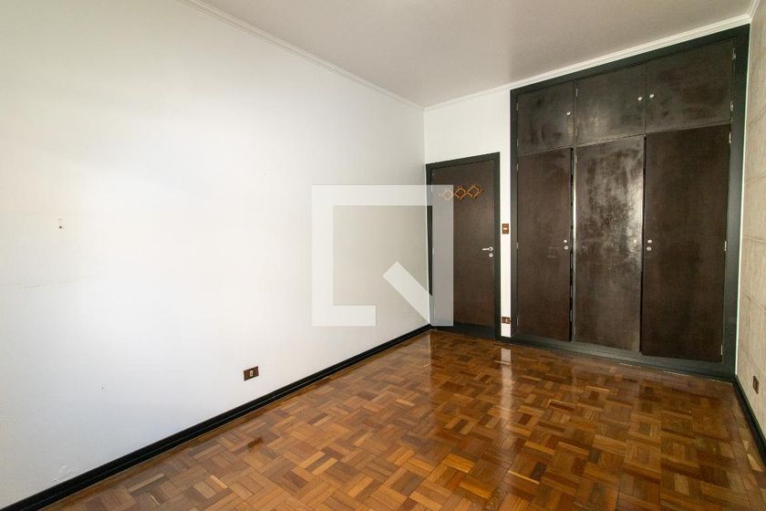 Casa à Venda - Taquaral, 3 Quartos,  208 m2 em , Campinas - sp | SoloBR