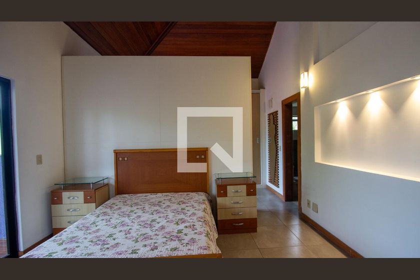 Casa, 4 quartos, 350 m² - Foto 33