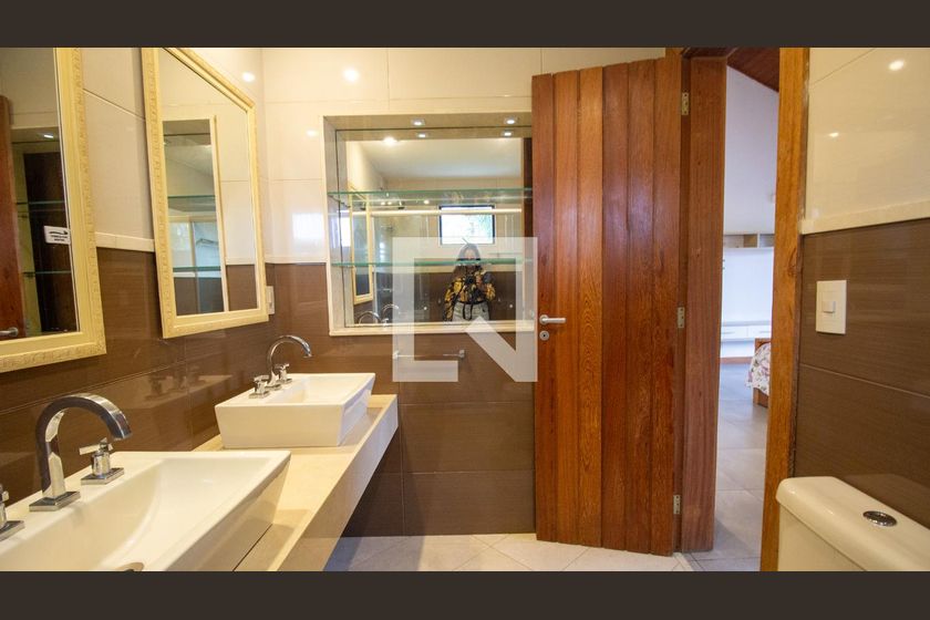Casa, 4 quartos, 350 m² - Foto 49