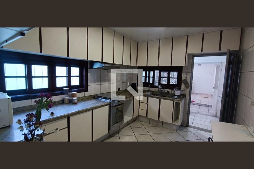 Casa, 3 quartos, 220 m² - Foto 85