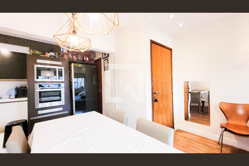 Apartamento à Venda - Cambuí, 2 Quartos,  75 m2 em , Campinas - sp | SoloBR