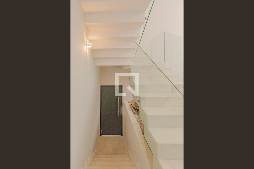Casa à Venda - Swiss Park, 3 Quartos,  320 m2 em , Campinas - sp | SoloBR