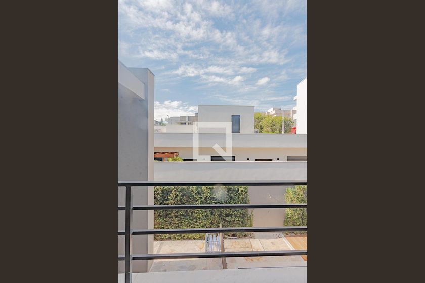 Casa à Venda - Swiss Park, 3 Quartos,  320 m2 em , Campinas - sp | SoloBR