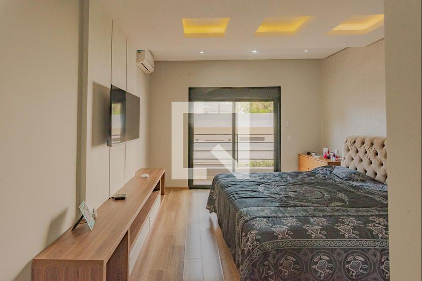 Casa à Venda - Swiss Park, 3 Quartos,  320 m2 em , Campinas - sp | SoloBR