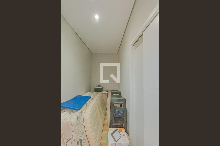 Casa à Venda - Swiss Park, 3 Quartos,  320 m2 em , Campinas - sp | SoloBR