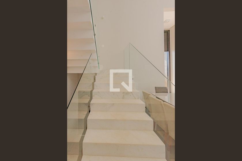 Casa à Venda - Swiss Park, 3 Quartos,  320 m2 em , Campinas - sp | SoloBR