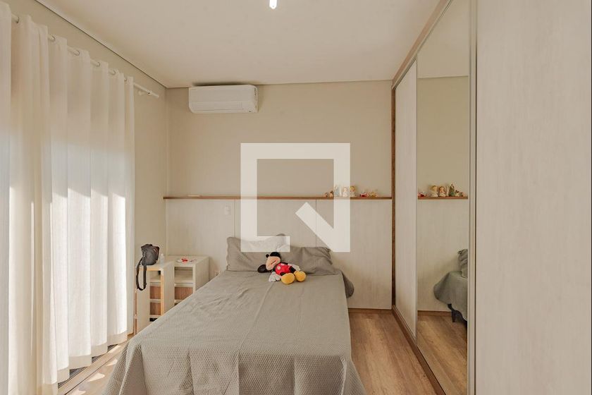 Casa à Venda - Swiss Park, 3 Quartos,  320 m2 em , Campinas - sp | SoloBR
