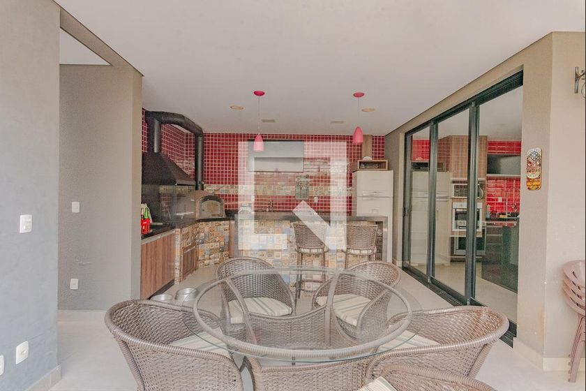 Casa à Venda - Swiss Park, 3 Quartos,  320 m2 em , Campinas - sp | SoloBR