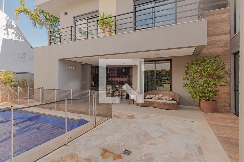 Casa à Venda - Swiss Park, 3 Quartos,  320 m2 em , Campinas - sp | SoloBR