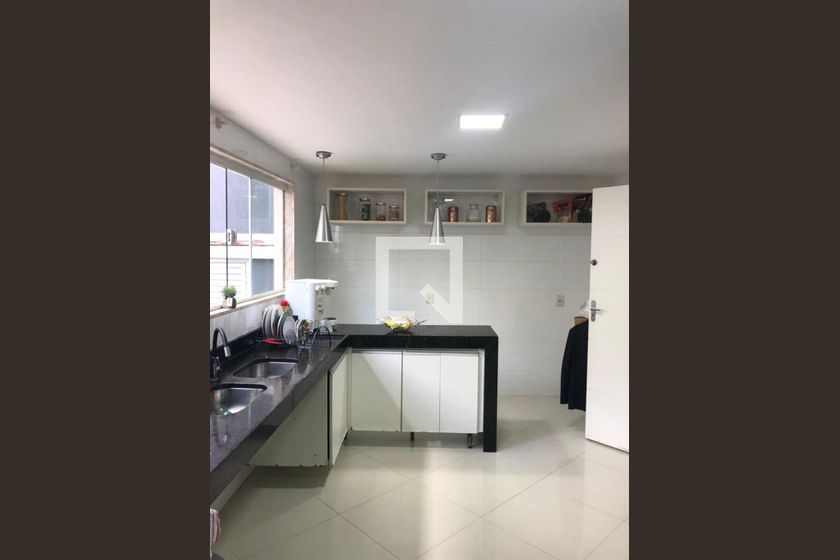 Casa, 3 quartos, 240 m² - Foto 11