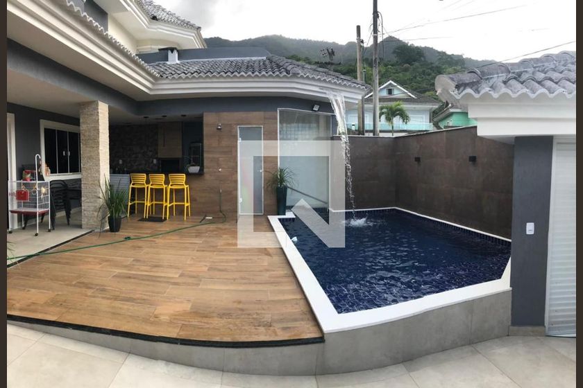 Casa, 3 quartos, 240 m² - Foto 31