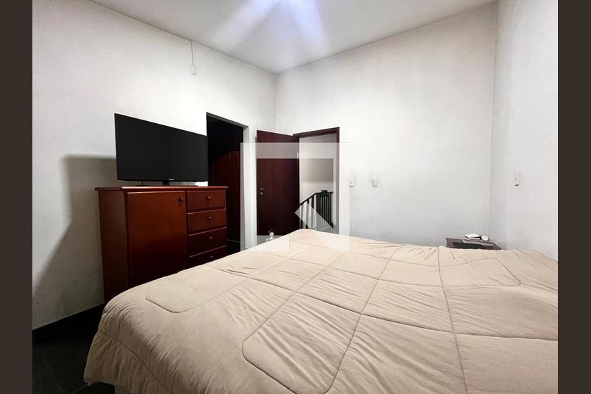 Casa à Venda - Nova Campinas, 4 Quartos,  264 m2 em , Campinas - sp | SoloBR