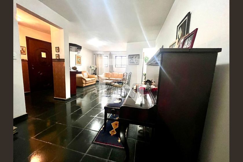 Casa à Venda - Nova Campinas, 4 Quartos,  264 m2 em , Campinas - sp | SoloBR