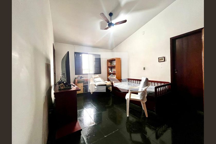 Casa à Venda - Nova Campinas, 4 Quartos,  264 m2 em , Campinas - sp | SoloBR