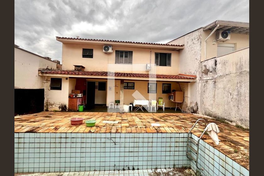 Casa à Venda - Nova Campinas, 4 Quartos,  264 m2 em , Campinas - sp | SoloBR